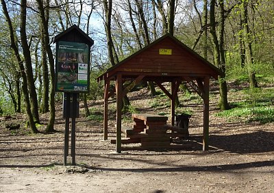 dsc07776-vlevo-kybicka-vpravo-lovos.jpg