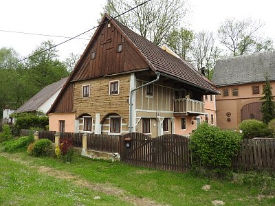 dscn3218-vedlice-chalupa.jpg