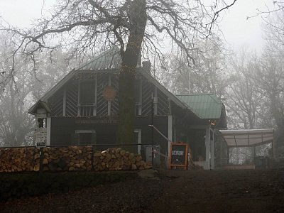 dscn7940-chata.jpg