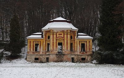 dscn8852-milesov-letohradek.jpg