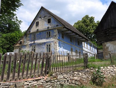 dscn9297-velky-hubenov-modry-dum.jpg