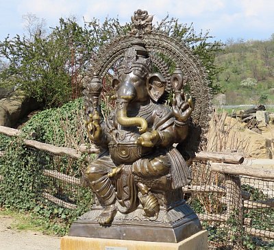 ganesa-v-udoli-slonu.jpg