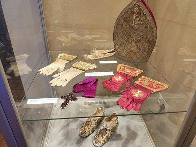 historicke-soucasti-odevu-kneze.jpg