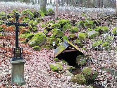 U studánky