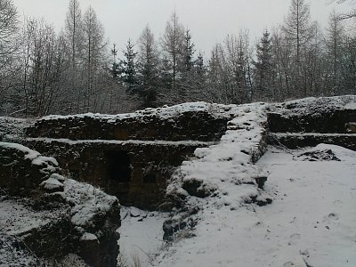 Svůj hrad zde nechal vystavět Smil z Lichtenburka.