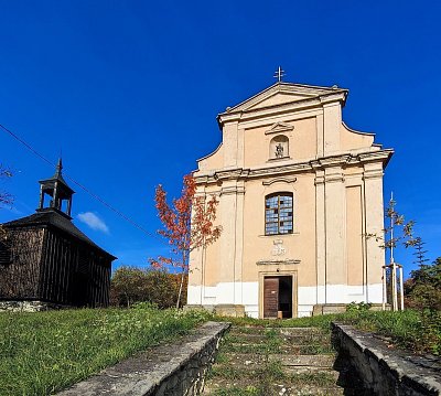 img-2022-sutom-kostel-a-zvonicka-.jpg
