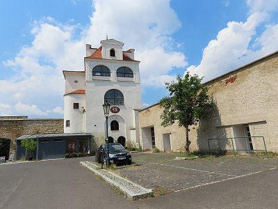 img-8742-hvezdarna-nyni-galerie-marionet.jpg