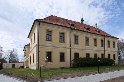 32 Zámek