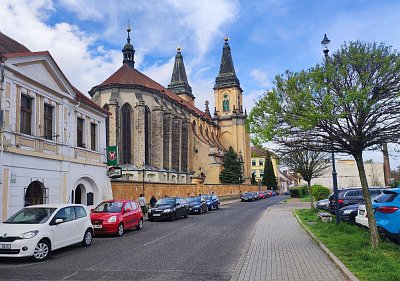 kostel-narozeni-panny-marie-v-roudnici.jpg