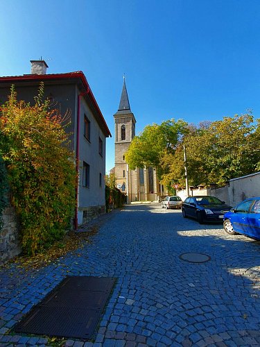 kostel-nejsvetejsi-trojice-na-nameti.jpg