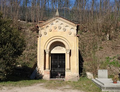 krnsko-kaplicka-na-hrbitove.jpg