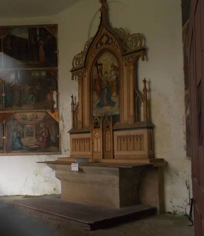 V kapličce