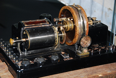Polarograf z roku 1929
