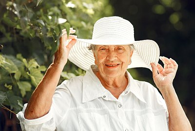 Přední kardiologové radí, jak přežít vedra s klidným srdcem
