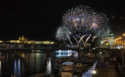 Neměly by se ohňostroje zakázat? Během světelné show se podle vědců snesou do prostředí desítky tun toxických látek