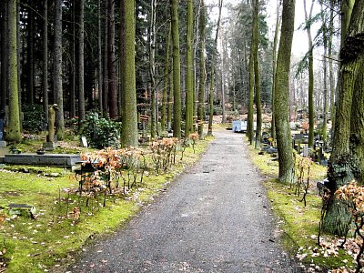 Písek. Unikátní lesní hřbitov