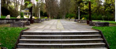 ...po schodech nahoru...