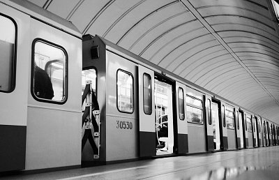Cestující v metru