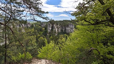 Ze Sedmihorek přes hrad Valdštejn do Turnova (Hruboskalsko)