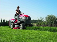 Lidé znovu investují
do zahradní techniky