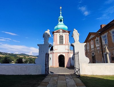 zvonice-a-arcidekanstvi.jpg