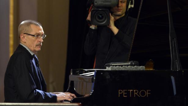 Světový muzikant Emil Viklický: 
Člověk  se musí přičinit sám!
