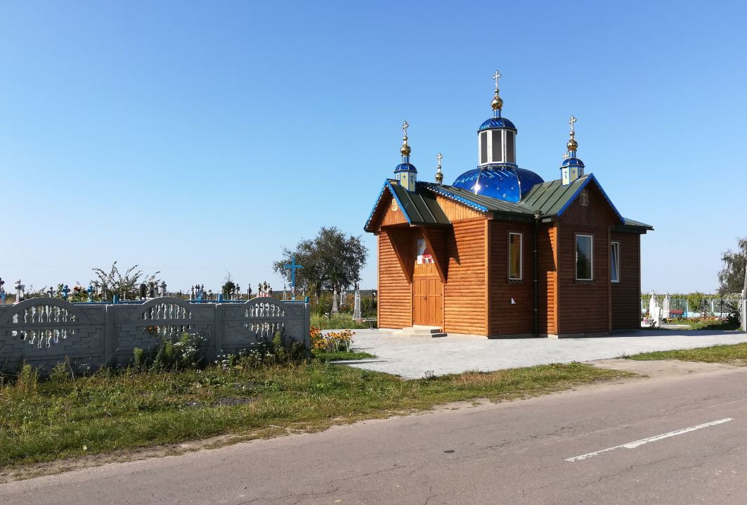 vesnicky-kostelicek.jpg